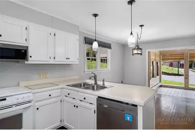 1861 Vanderpool Road, Vilas, NC 28692 - Photo 20