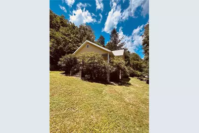 6835 Nc 183 Highway, Newland, NC 28657 - Photo 18