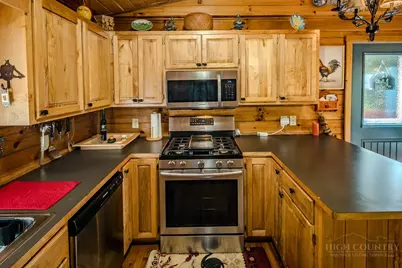 162 Twin Oaks Drive, West Jefferson, NC 28694 - Photo 24