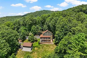 374 Tinys Mountain Dr, Deep Gap, NC 28618 - Photo 4