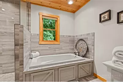374 Tinys Mountain Drive, Deep Gap, NC 28618 - Photo 18