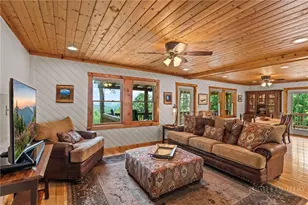 374 Tinys Mountain Dr, Deep Gap, NC 28618 - Photo 8