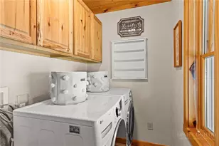 374 Tinys Mountain Dr, Deep Gap, NC 28618 - Photo 28