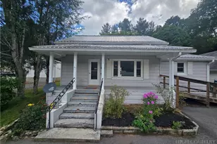 159 Hubert St, Newland, NC 28657 - Photo 2