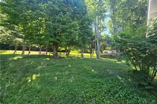 159 Hubert St, Newland, NC 28657 - Photo 34