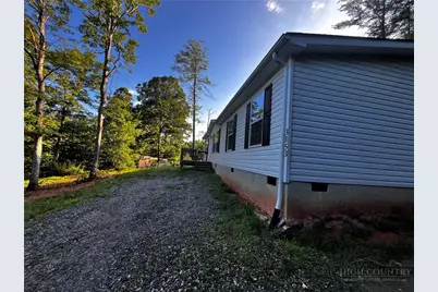 3153 Bear Trail Drive, Lenoir, NC 28645 - Photo 16