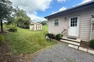 201 Bertie Ln, Jefferson, NC 28640 - Photo 4
