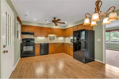 150 Village Green #F-6, Blowing Rock, NC 28605 - Photo 8