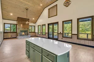 790 Howard Edmisten Rd, Sugar Grove, NC 28679 - Photo 16