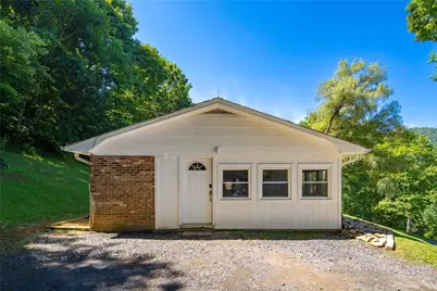 300 South Avenue, West Jefferson, NC 28694 - Photo 38
