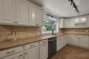 188 Holly Ln, Blowing Rock, NC 28605 - Photo 10