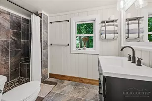 5269 Flat Springs Rd, Elk Park, NC 28622 - Photo 20