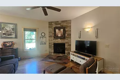 170 West Town Way, West Jefferson, NC 28694 - Photo 14