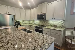 170 W Town Wy, West Jefferson, NC 28694 - Photo 10