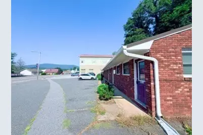 519 E Main St, Jefferson, NC 28640 - Photo 6