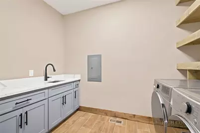 780 Woodland Hills Drive, Elk Park, NC 28622 - Photo 22