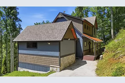 780 Woodland Hills Drive, Elk Park, NC 28622 - Photo 2