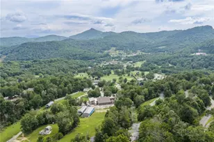 520 Briarcliff Rd, Sugar Mountain, NC 28604 - Photo 36
