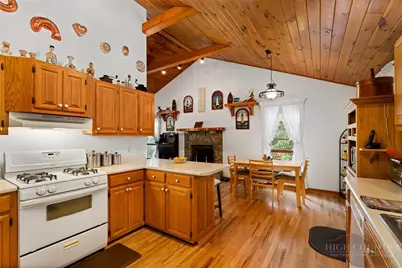 906 Mountain Dale Road, Vilas, NC 28692 - Photo 12