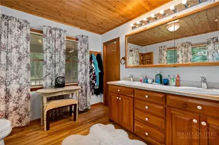 906 Mountaindale Rd, Vilas, NC 28692 - Photo 16