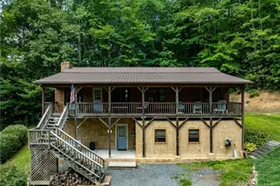 906 Mountaindale Rd, Vilas, NC 28692 - Photo 4