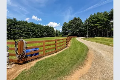 10801 Glade Valley Road Road, Ennice, NC 28623 - Photo 8