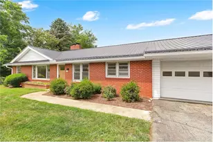 118 Colvard St, Jefferson, NC 28640 - Photo 1