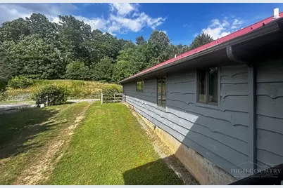 735 Weaver Ford Road, Grassy Creek, NC 28631 - Photo 6