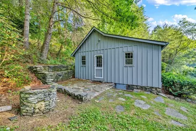 1092 Hartzog Ford Road, West Jefferson, NC 28694 - Photo 4