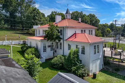 1010 SW College Avenue, Lenoir, NC 28645 - Photo 4