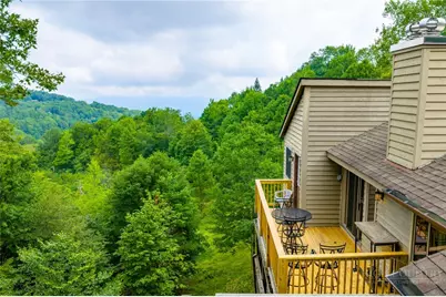 106 W Pond Creek Road #F, Beech Mountain, NC 28604 - Photo 2