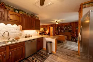 106 W Pond Creek Rd, Beech Mountain, NC 28604 - Photo 12