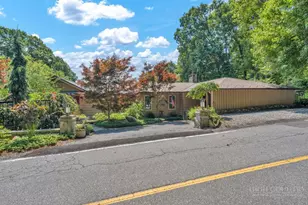 241 Wonderland Trail, Blowing Rock, NC 28605 - Photo 2