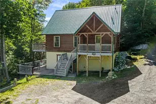 122 Shadow Stream Ln, Elk Park, NC 28622 - Photo 4