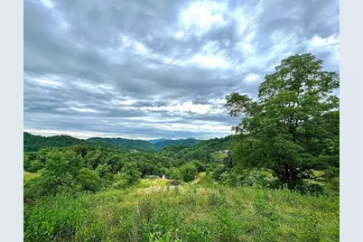 866 Georges Gap Road, Vilas, NC 28692 - Photo 2