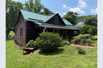 511 Bare Street, West Jefferson, NC 28694 - Photo 2