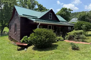 511 Bare St, West Jefferson, NC 28694 - Photo 2