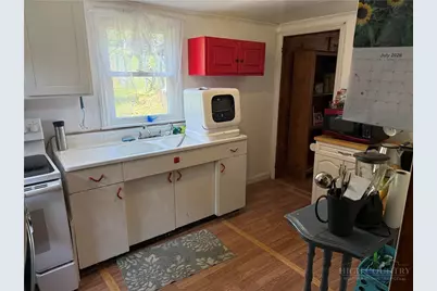 511 Bare Street, West Jefferson, NC 28694 - Photo 18