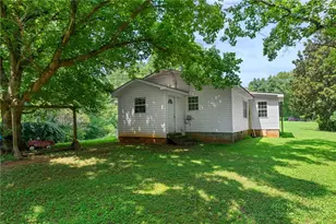 625 New Brickyard Rd, North Wilkesboro, NC 28659 - Photo 1