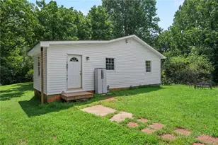 625 New Brickyard Rd, North Wilkesboro, NC 28659 - Photo 38
