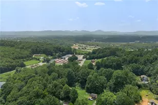 625 New Brickyard Rd, North Wilkesboro, NC 28659 - Photo 36