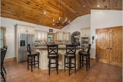 305 Laurel Lane, Blowing Rock, NC 28605 - Photo 18