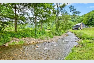 3244 Old US Highway 421, Vilas, NC 28692 - Photo 2