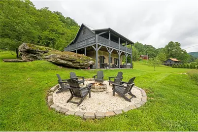3244 Old US Highway 421, Vilas, NC 28692 - Photo 2