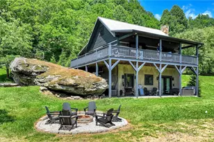 3244 Old US Hwy 421, Vilas, NC 28692 - Photo 1
