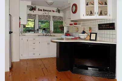 203 Black Pine Road, Linville, NC 28657 - Photo 12