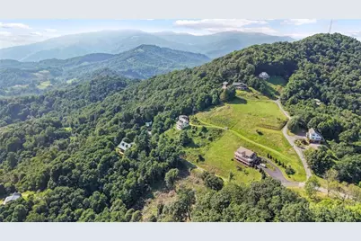 11 Wildflower Lane, Newland, NC 28657 - Photo 6