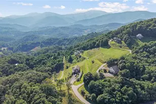 11 Wildflower Ln, Newland, NC 28657 - Photo 8