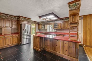136 Summer Ln, Spruce Pine, NC 28777 - Photo 18