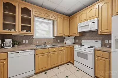 643 W Landing, Jefferson, NC 28640 - Photo 30